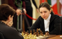 На Львовщине премировали родителей чемпионки мира по шахматам