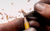 Искусство в миниатюре на кончике карандаша (ФОТО)