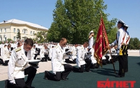 Новые офицеры украинского флота получили погоны и кортики (ФОТО)