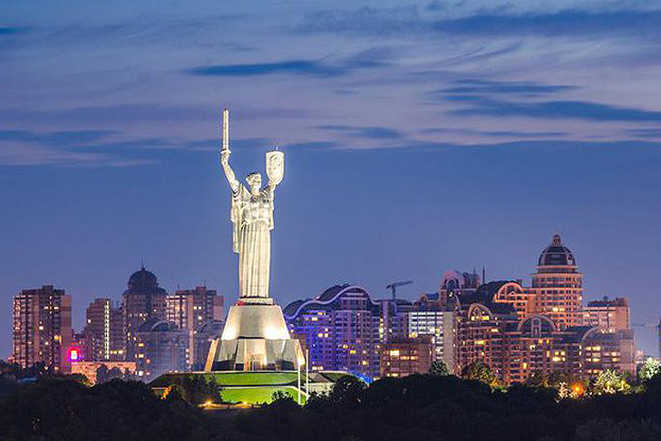 Комендантский час киев