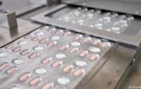 Власти ФРГ закупят миллион упаковок таблеток от коронавируса