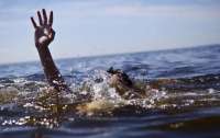 Купался и ушел под воду: на Донбассе трагически умер 15-летний парень