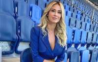 Півзахисник Ювентуса так задивився на кореспондентку Ділетту Леотту під час матчу, що аж щелепа відвисла