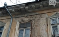 Фасад дома обрушился в центре Одессы