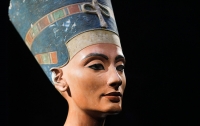 Ученые восстановили запах духов царицы Древнего Египта