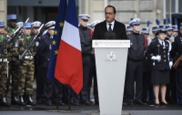 Олланд объявил о призыве 40 тысяч резервистов во Франции