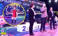 Школьница подняла штангу весом 70 кг: украинка установила мировой рекорд