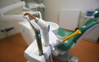 Визит к стоматологу обернулся для девушки остановкой жизнедеятельности организма
