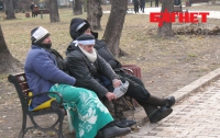 Новый год чернобыльцы встретят в Мариинском парке без еды и воды (ФОТО)