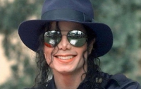 Майкл Джексон продолжает «рубить бабло»