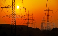 Ахметов возобновил поставки электричества в Беларусь