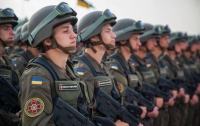 Охранять порядок в Киеве приступили бойцы отряда быстрого реагирования Нацгвардии