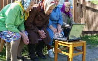 Большая половина взрослых украинцев пользуется интернетом