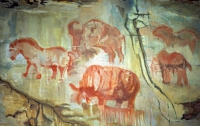 В пещере под граффити нашли древние наскальные рисунки
