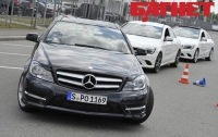 В Киеве состоялось Mercedes-Benz Roadshow Wild Beauties (ФОТО)