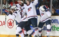 Американская «молодежка» выиграла чемпионат мира по хоккею