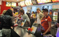 Сын премьер-министра работает в McDonald`s