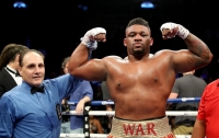 Американский боксер назвал Усика слишком мелким и не интересным для него