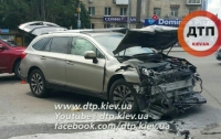 ДТП в Киеве: на Печерске Subaru с тремя детьми протаранил Seat