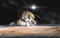 Межпланетная станция New Horizons уже видит рельефную поверхность Плутона (ФОТО)