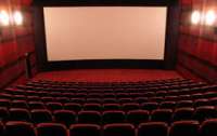 Нардепы просят Шмыгаля открыть кинотеатры