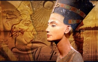 Царица Нефертити была морщинистой и с кривым носом 