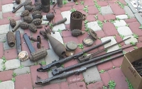 В Луганске СБУ изъяла у «черного археолога» крупный арсенал оружия и боеприпасов (ФОТО)