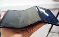Samsung разрабатывает первый в мире складной планшет