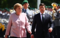 Меркель рассказала, от чего ее бросало в дрожь на встрече с Зеленским