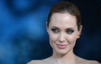 Роль Клеопатры может стать последней для Анджелины Джоли 