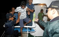 У берегов Индонезии затонул паром с 213 пассажирами на борту