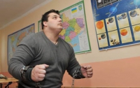 В симферопольском СИЗО побывал самый сильный человек планеты (ФОТО)