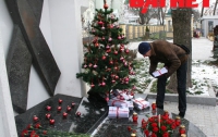 ВИЧ-инфицированным украинцам подарили елку (ФОТО)