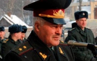 В украинской армии много начальников и мало денег, - начальник Генштаба