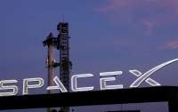 SpaceX запустит в космос аппарат для исследования Титана