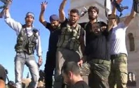 Сирийские повстанцы взяли под контроль пограничный с Турцией КПП 