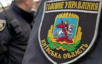 На Київщині затримали двох жінок за наругу над могилами військових (відео)
