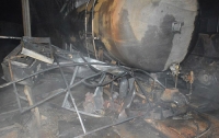 В Днепропетровске ночью сгорела газозаправка: есть пострадавшие (ФОТО)