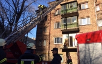 Масштабный пожар в Киеве: эвакуировано 36 жильцов