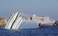 Итальянцы снимут с мели «Титаник №2» только к концу года