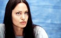 СМИ сообщили о похудевшей до 34 килограммов Анджелине Джоли