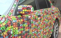 Бизнесмен покрыл свой Jaguar игрушечными машинками