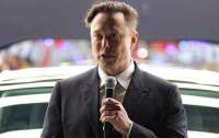 Ілон Маск планує зупинити виробництво Tesla в Шанхаї