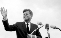 В США рассекретили финальную часть документов об убийстве Кеннеди
