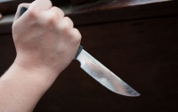 Киевлянин напал с ножом на пенсионерку и зарезал ее дочь