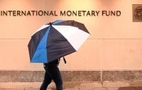 МВФ пересмотрит программу сотрудничества с Украиной