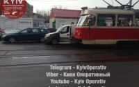 Авария в Киеве заблокировала движение трамваев