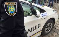 Жестокий конфликт во Львове: парню воткнули нож в грудь