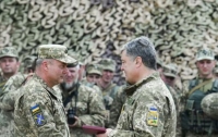 Порошенко провел ротацию командующих ООС