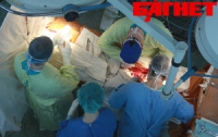 Киевские врачи провели операцию, проведя зонд к сердцу через ногу